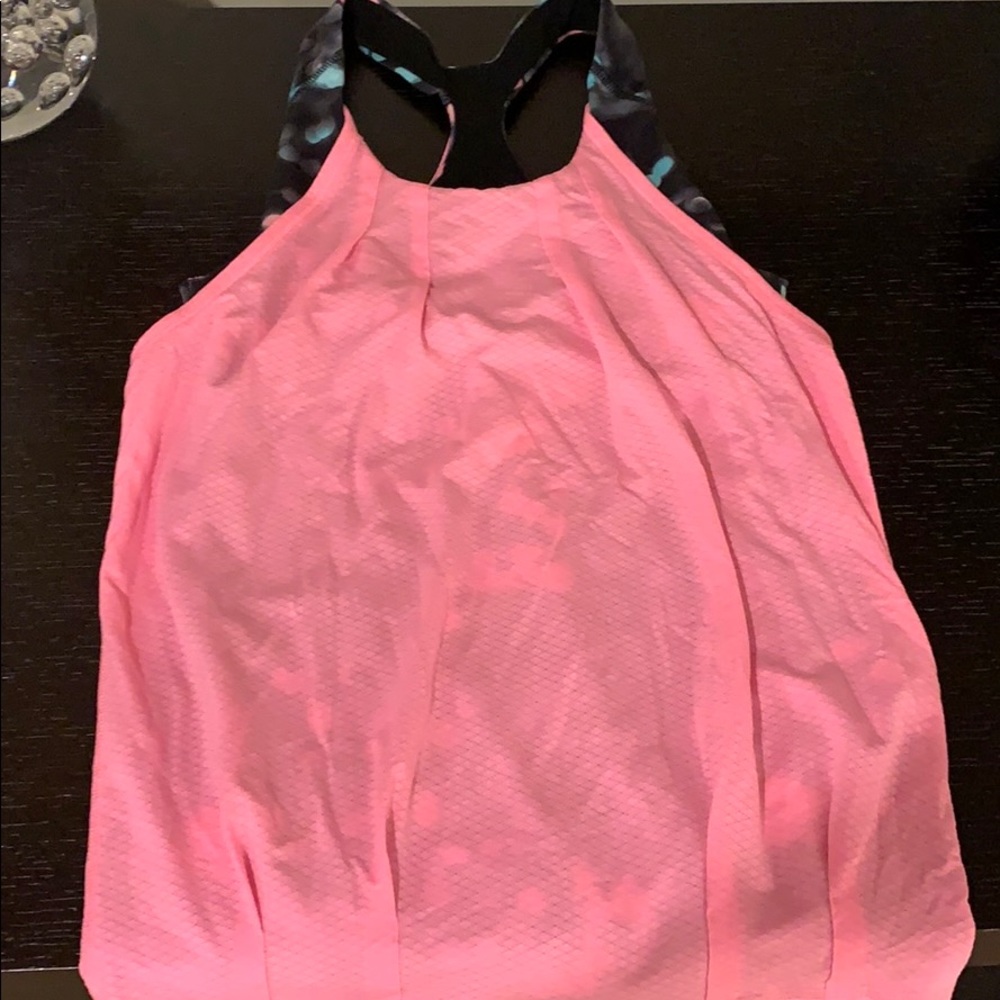 Athletic sports tank top